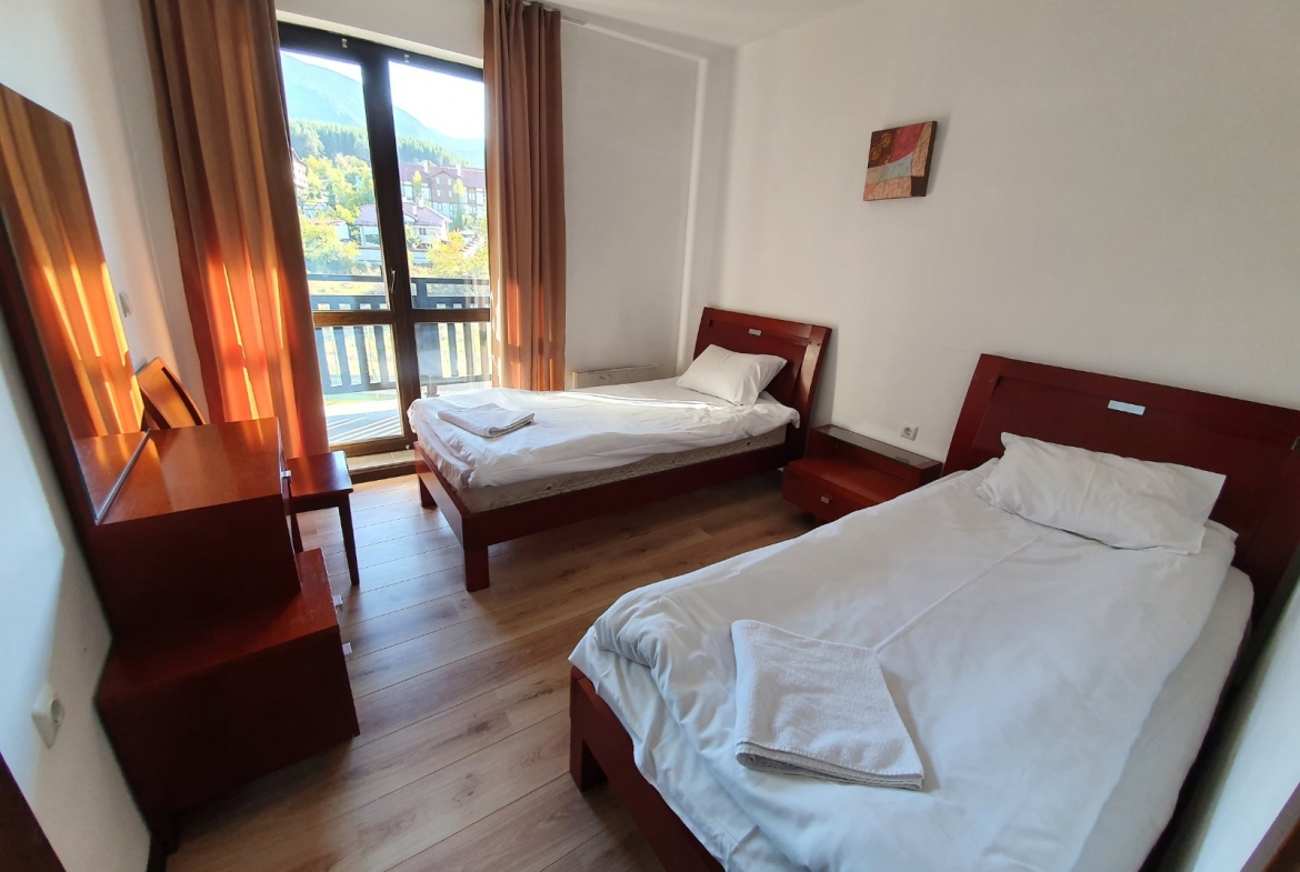 sunny two bedroom apartment in royal bansko aparthotel