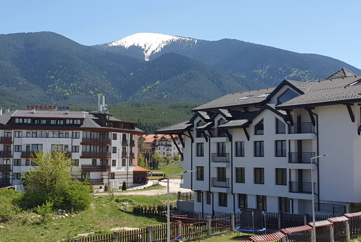 large two-bedroom apartment for sale next to the ski lift